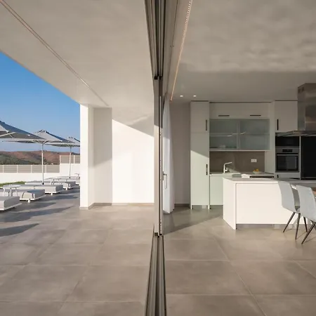 Vilă Margaret Villa, Featuring A Heated Whirlpool, By Thinkvilla Angeliana (Crete)