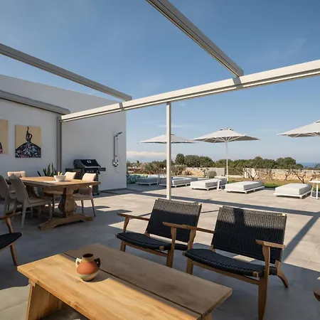 Margaret Villa, Featuring A Heated Whirlpool, By Thinkvilla *